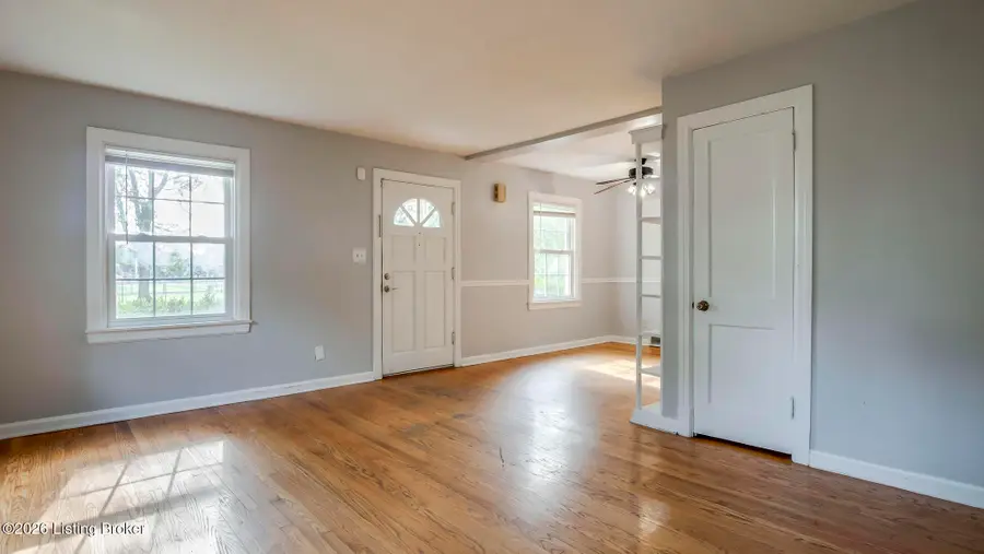 309 S Hubbards Ln, Louisville, KY 40207 - #3
