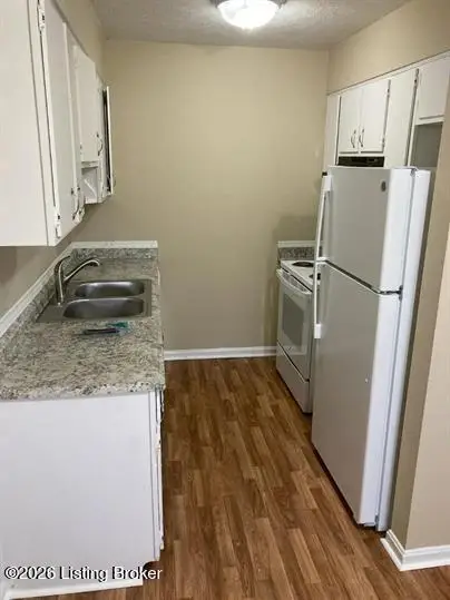 3330 Breckenridge Ln, Louisville, KY 40220 - #2