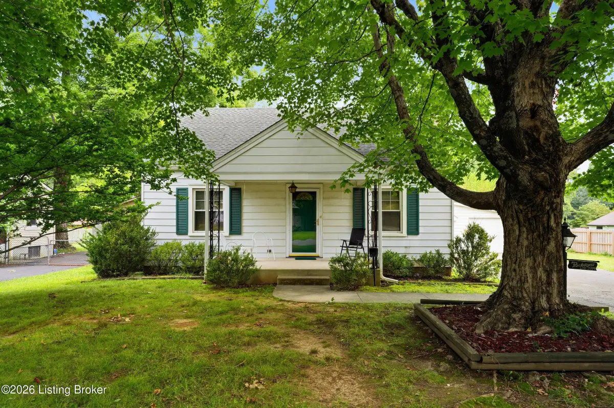 3709 Locust Ave, Jeffersontown, KY 40299 - #1