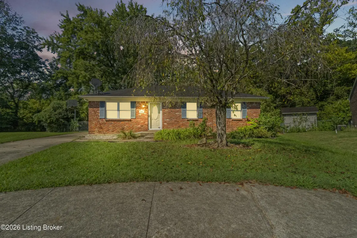 6905 Boxwood Ct, Pewee Valley, KY 40056 - #1