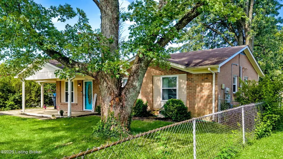7903 Grenelle Dr, Louisville, KY 40228 - #3