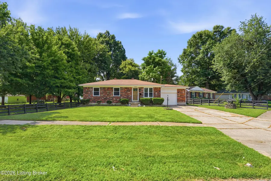 3700 Templewood Dr, Louisville, KY 40219 - #2