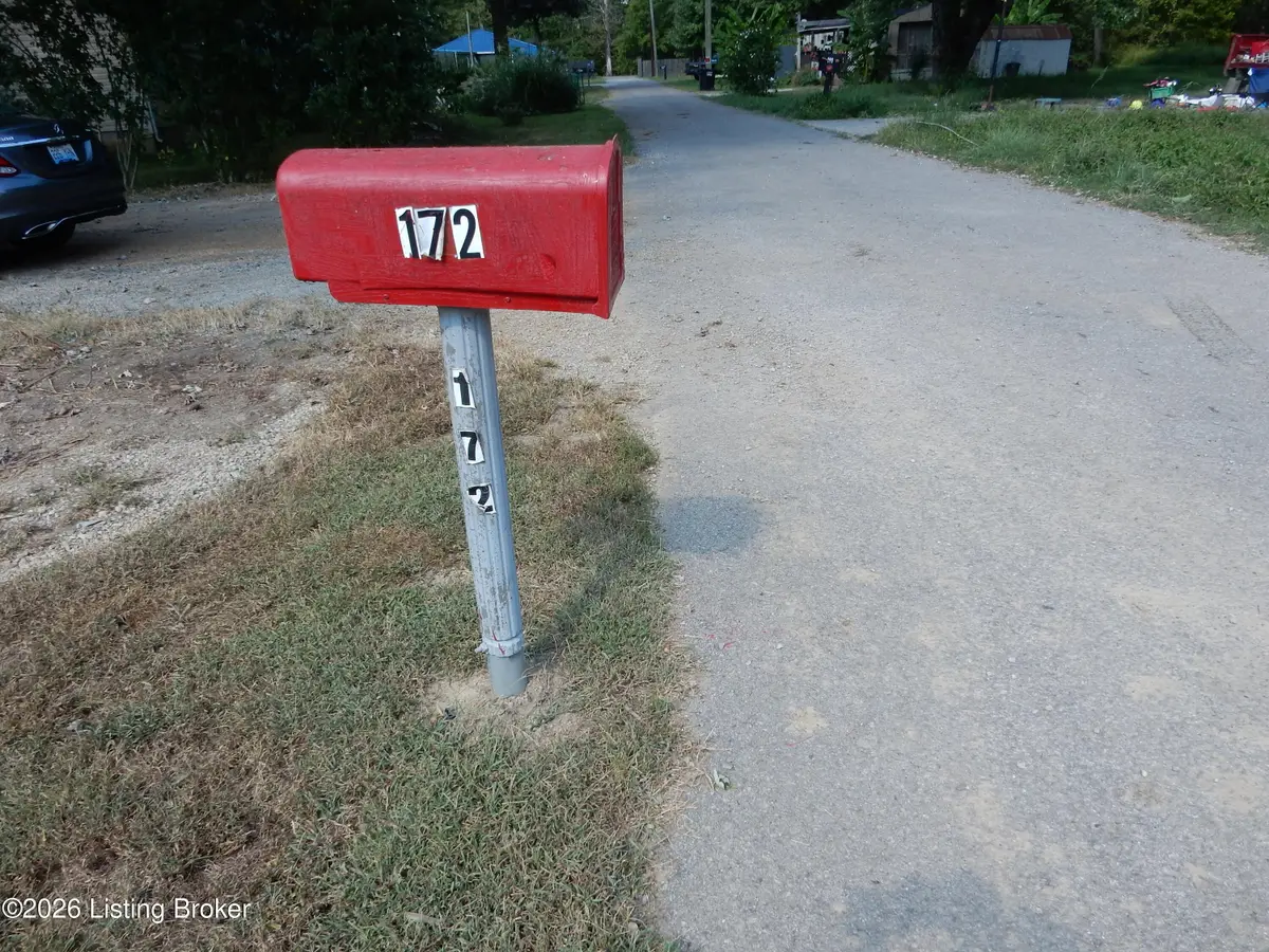 172 Lisa Dr, Shepherdsville, KY 40165 - #1