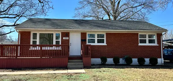 1920 Dixie Garden Dr, Louisville, KY 40272