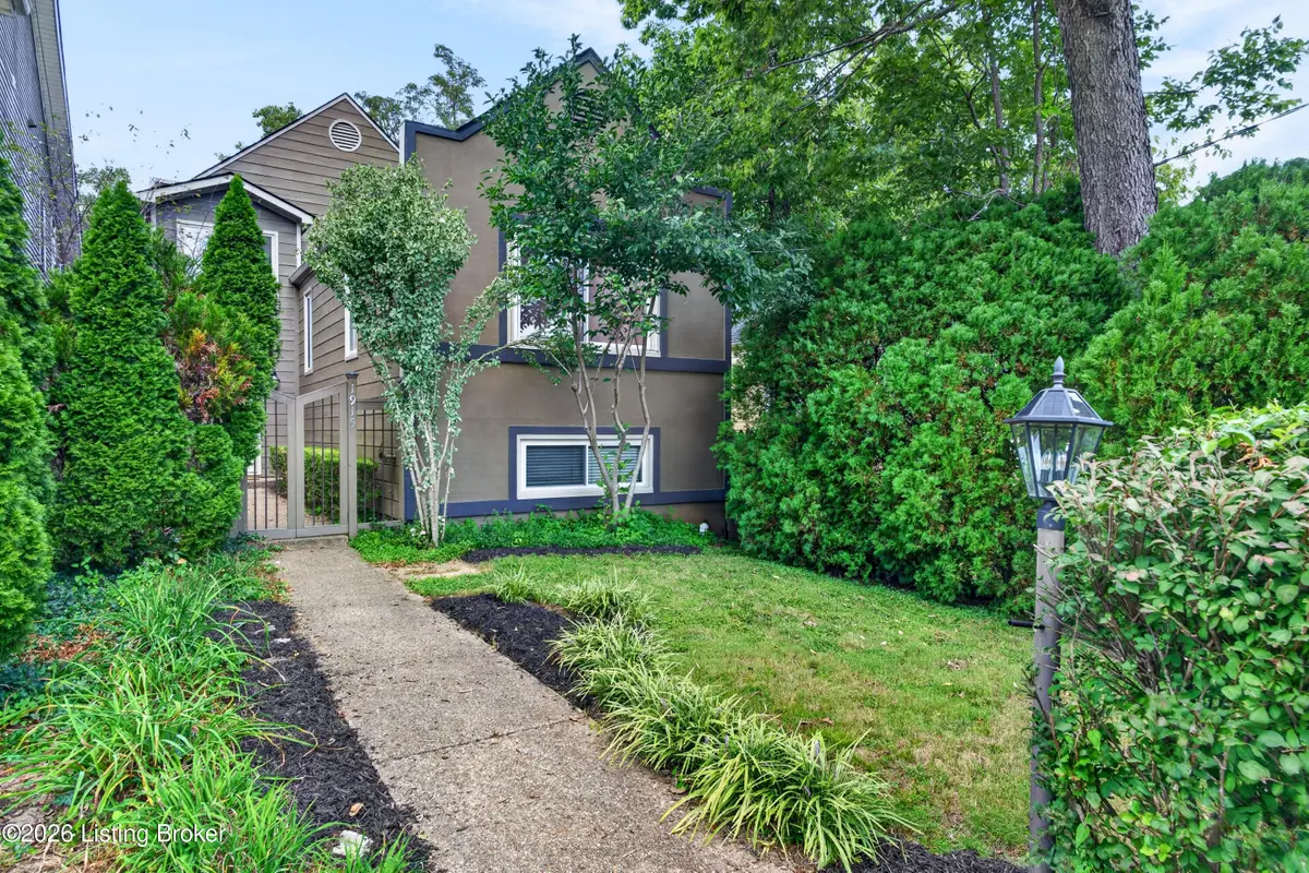 1915 Overlook Terrace, Louisville, KY 40205 - #1