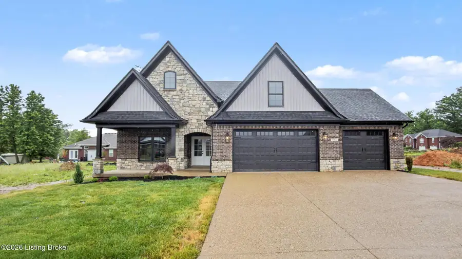 7902 Wagon Trl Ct, Louisville, KY 40291 - #2