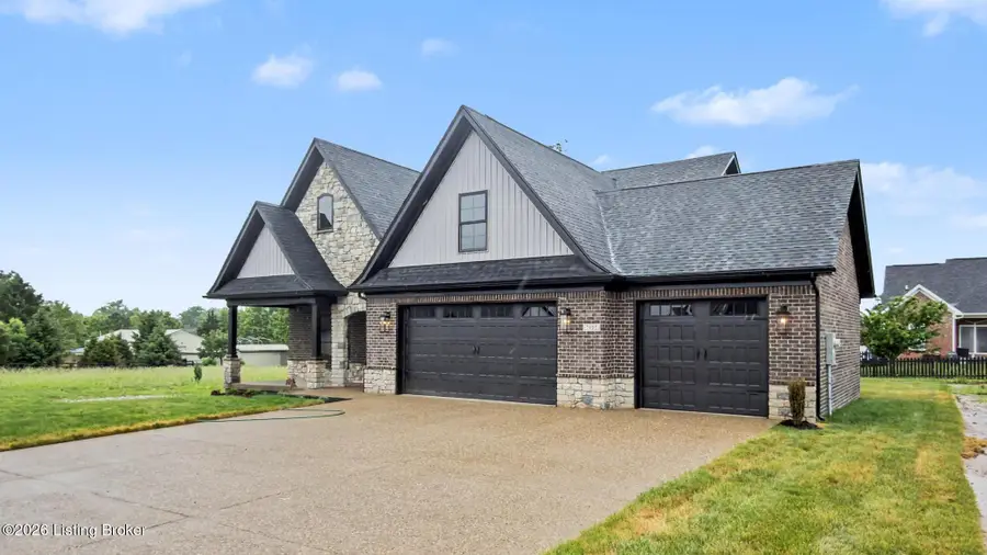 7902 Wagon Trl Ct, Louisville, KY 40291 - #3