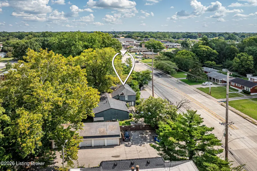 2851 Hikes Ln, Louisville, KY 40218 - #3
