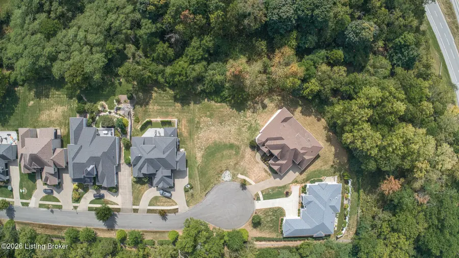 5604 Glenview Falls Pl, Louisville, KY 40222 - #3