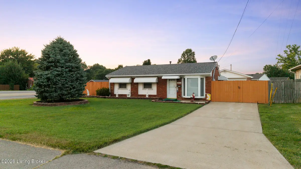 6413 Venango Dr, Louisville, KY 40258 - #1