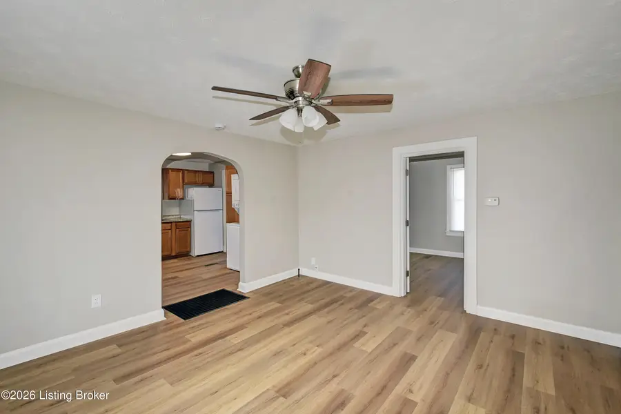 4308 Wells Dr, Louisville, KY 40258 - #3