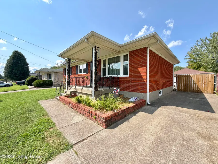 152 Crator Dr, Louisville, KY 40229 - #3