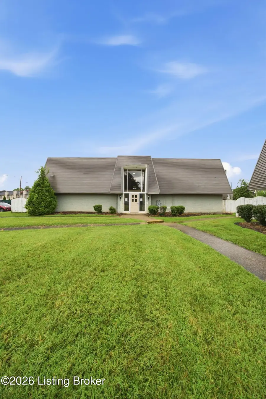 708 La Fontenay Ct, Louisville, KY 40223 - #2