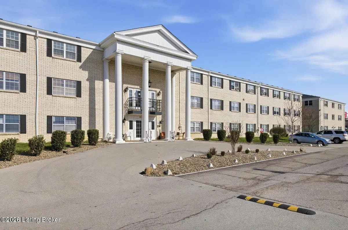 319 El Conquistador Pl, Louisville, KY 40220 - #1
