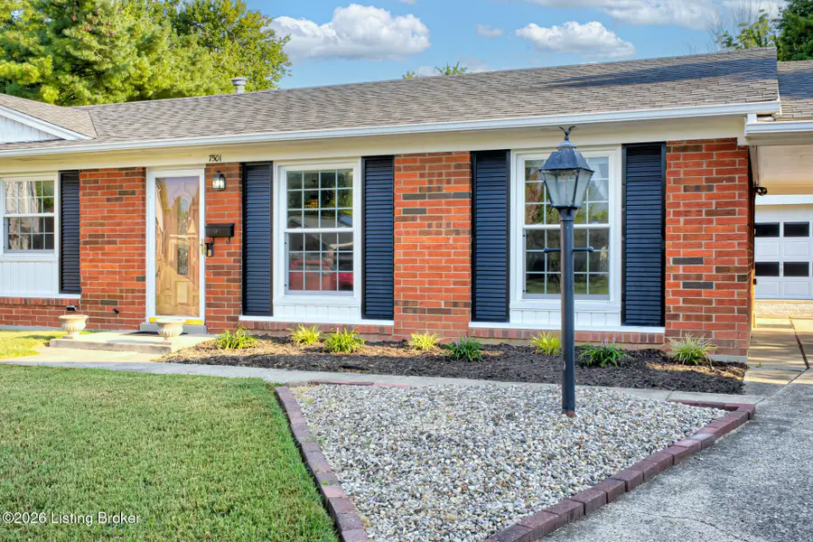 7501 Revolutionary Ct, Louisville, KY 40214 - #2