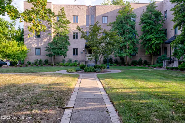 2126 Village Dr #Unit 3, Louisville, KY 40205