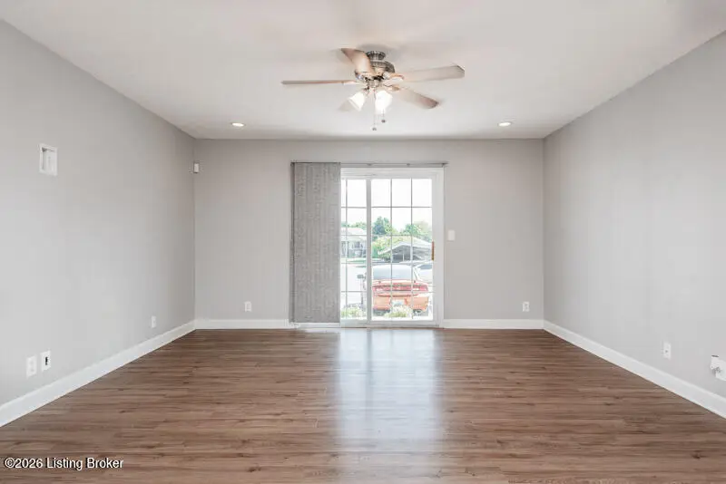 169 Central Blvd #APT 37, Mount Washington, KY 40047 - #2