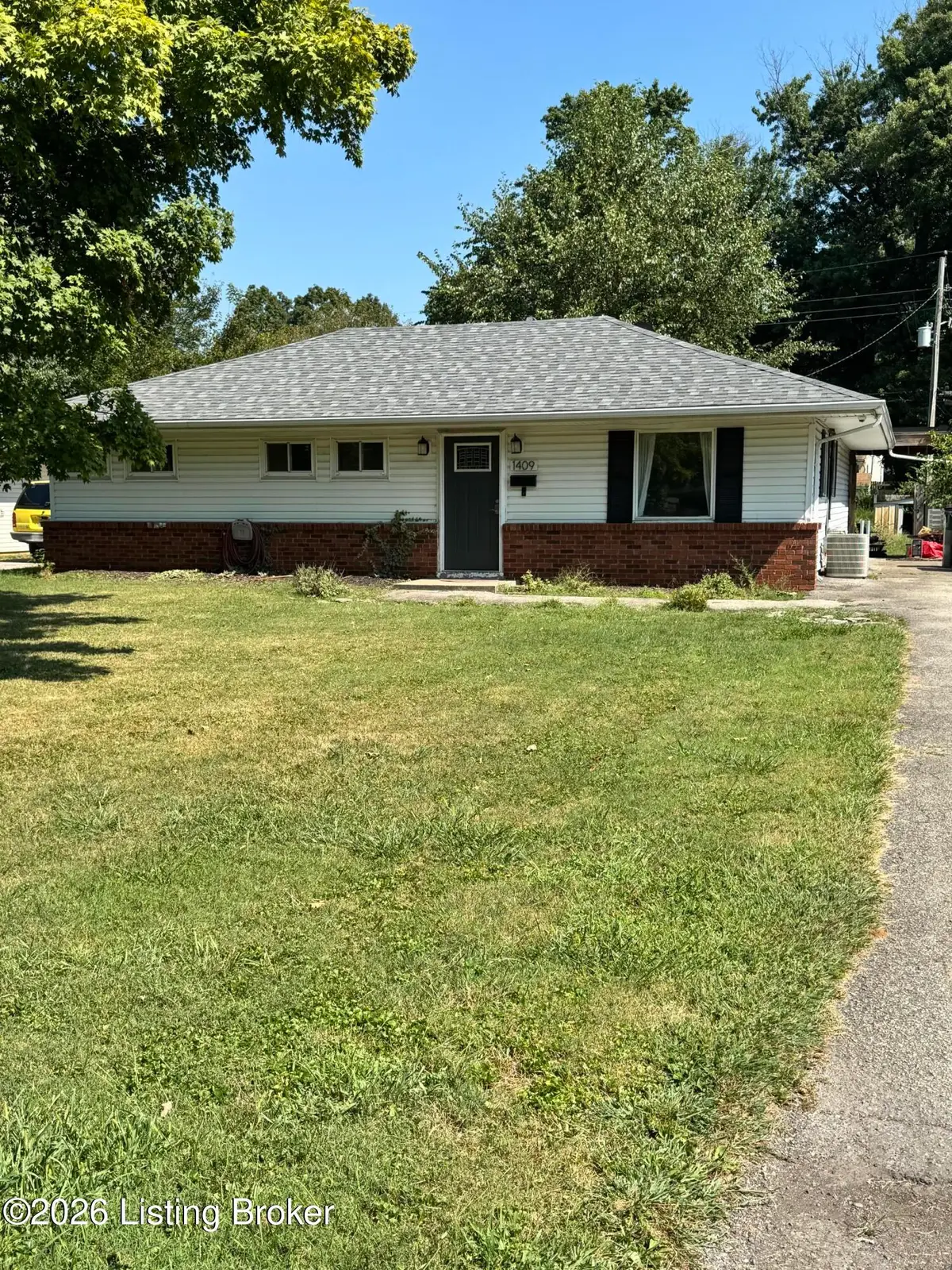 1409 Mill Race Rd, Louisville, KY 40242 - #1