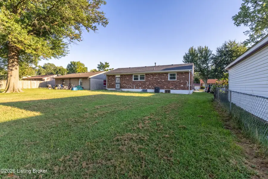 5301 Red Fern Rd, Louisville, KY 40218 - #3