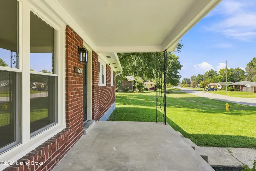 7110 Uranus Dr, Louisville, KY 40258 - #2