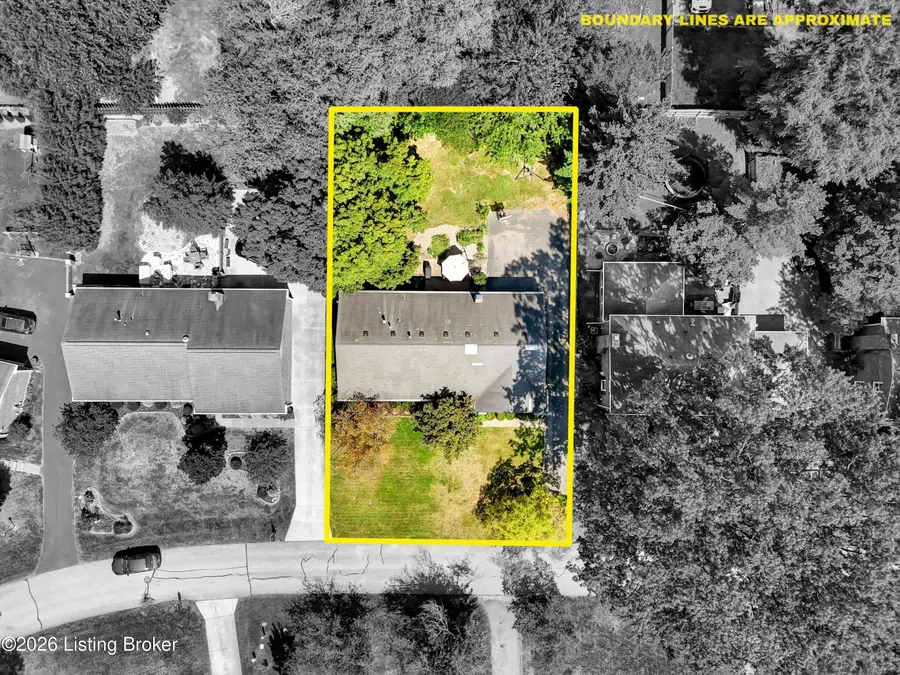 3109 Galway Ln, Louisville, KY 40242 - #2