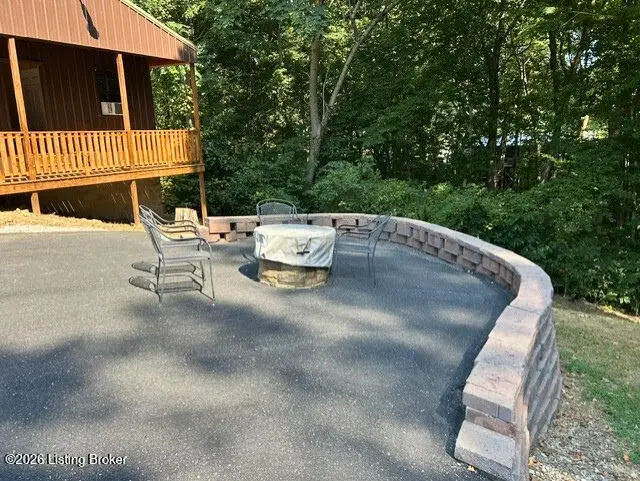 215 Carver Dr, Scottsville, KY 42164 - #3