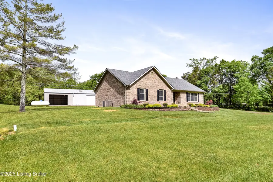 199 Lickskillet Dr, Shepherdsville, KY 40165 - #3