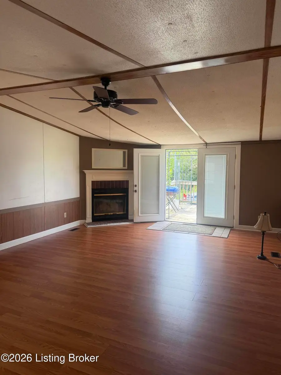 1811 Castle Hwy, Eminence, KY 40019 - #3