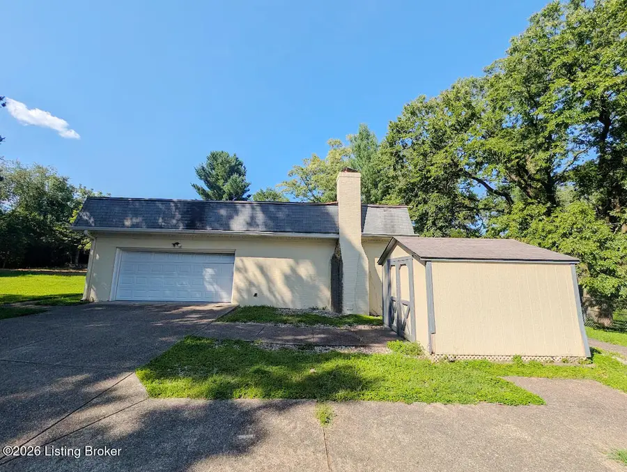 1913 Flat Rock Rd, Louisville, KY 40245 - #3
