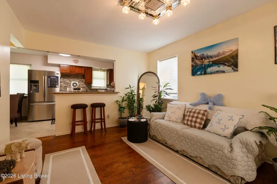 271 Granvil Dr, Louisville, KY 40218 - #2