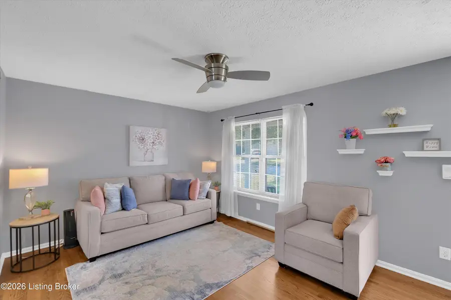 4413 Baygarden Ct, Louisville, KY 40245 - #3