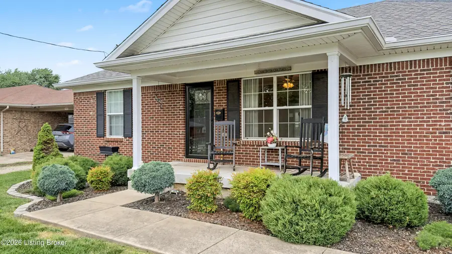 6215 Bay Pine Dr, Louisville, KY 40219 - #3