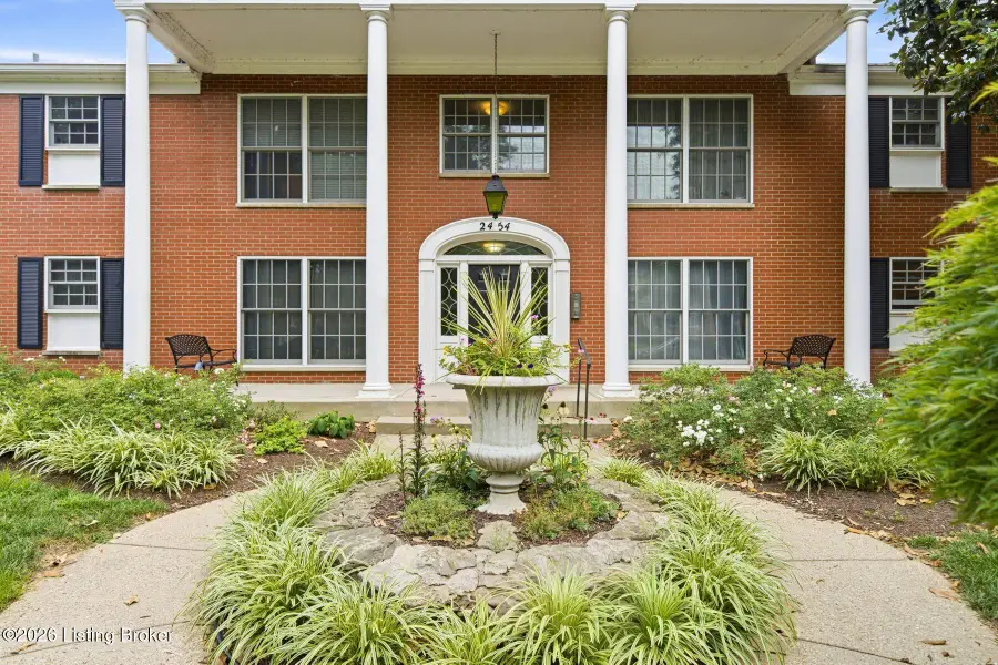 2454 Glenmary Ave #13, Louisville, KY 40204 - #2