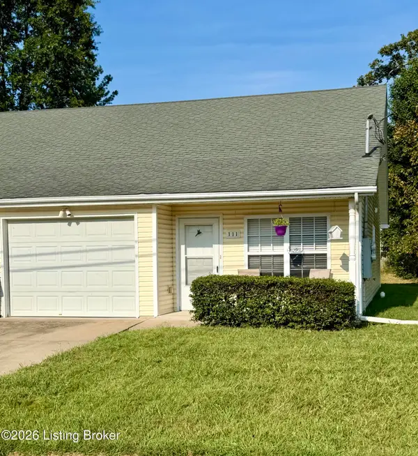 111 Clover Ct, Radcliff, KY 40160