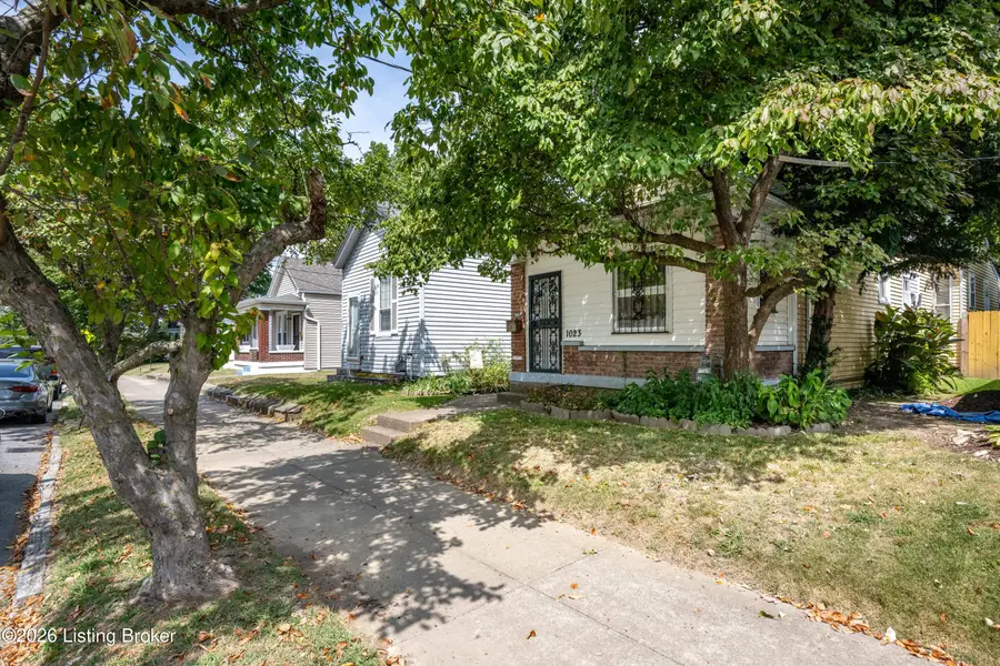 1023 E Burnett Ave, Louisville, KY 40217 - #2