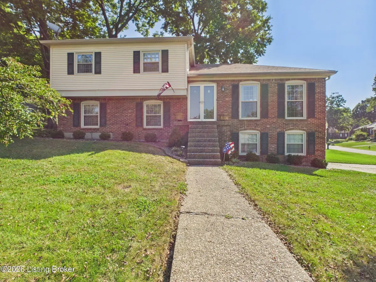 7613 Charron Rd, Louisville, KY 40220 - #1
