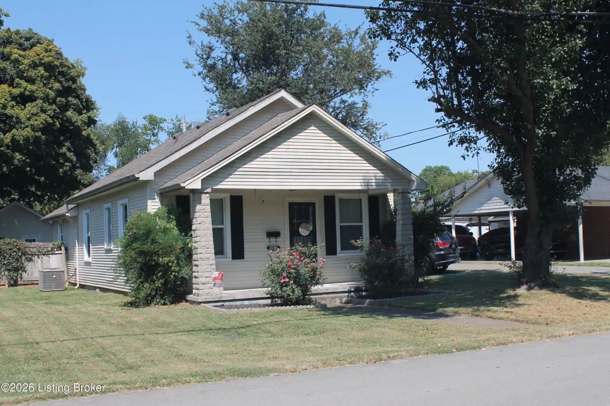 206 E Daugherty Ave, Bardstown, KY 40004 - #1