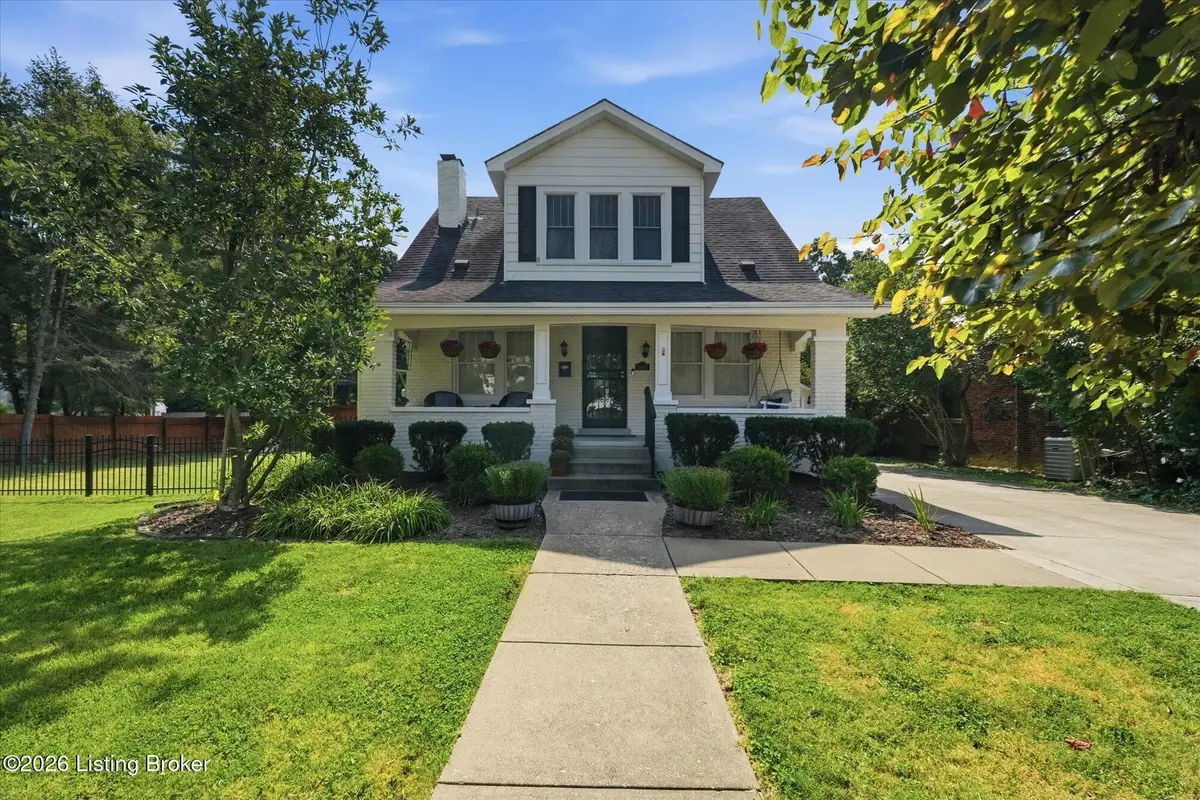 3840 Napanee Rd, Louisville, KY 40207 - #1