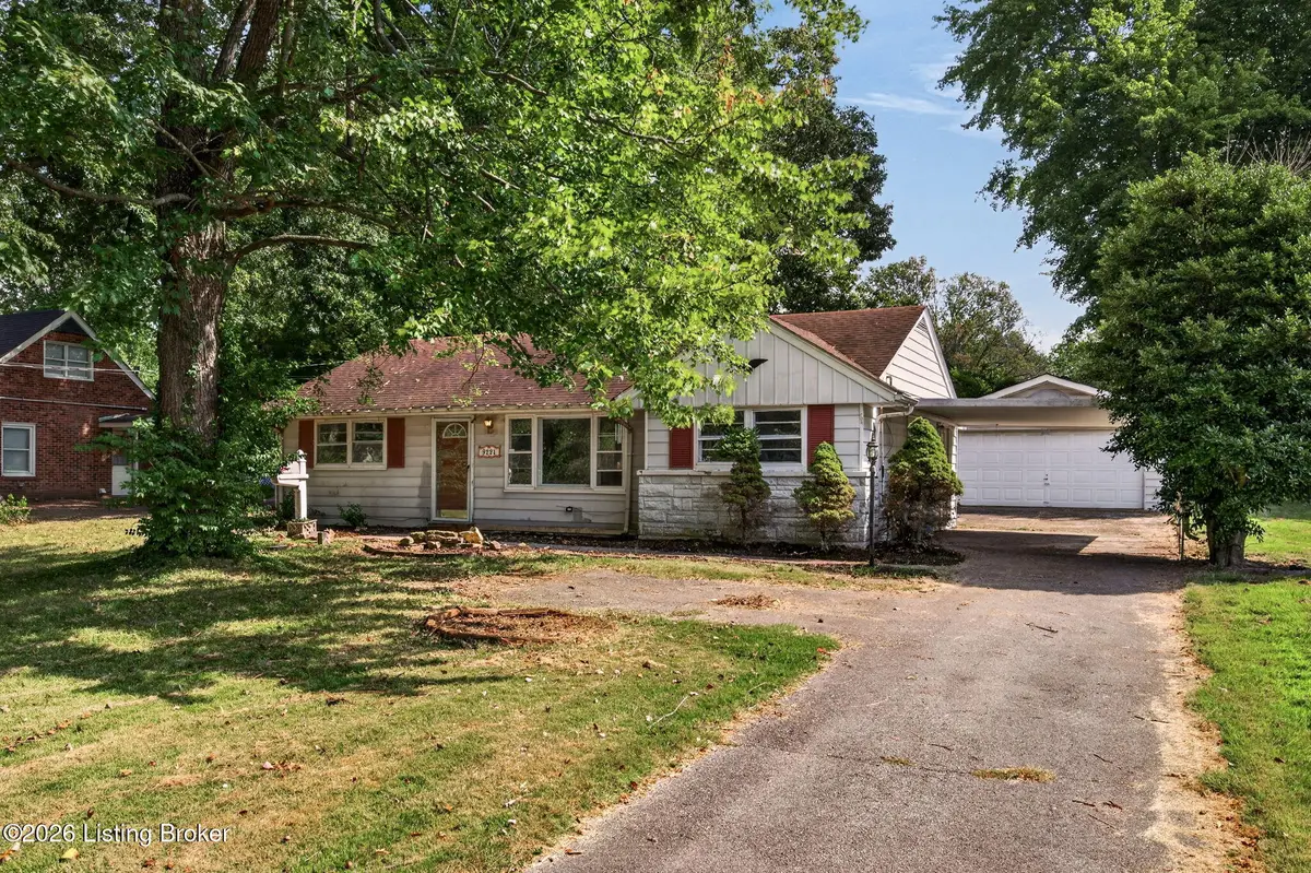 9221 Aristides Dr, Louisville, KY 40272 - #1