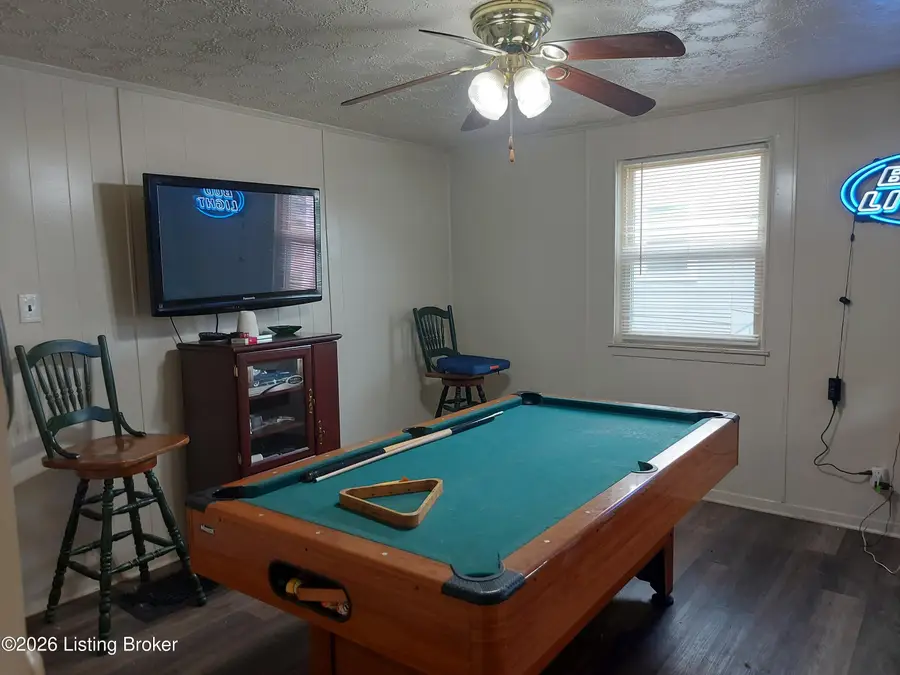 717 Compton St, Louisville, KY 40208 - #2