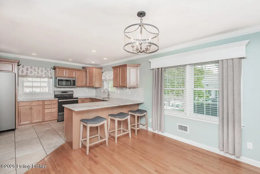 4305 Mount Vernon Rd, Louisville, KY 40220 - #2