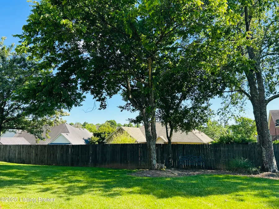 117 Northridge Ct, Frankfort, KY 40601 - #3
