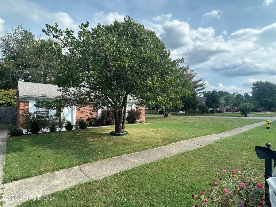 10911 Oreland Mill Rd, Louisville, KY 40229 - #2