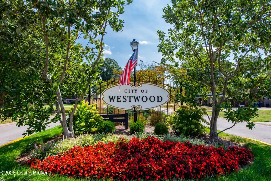 9009 Cardiff Rd, Louisville, KY 40242 - #2