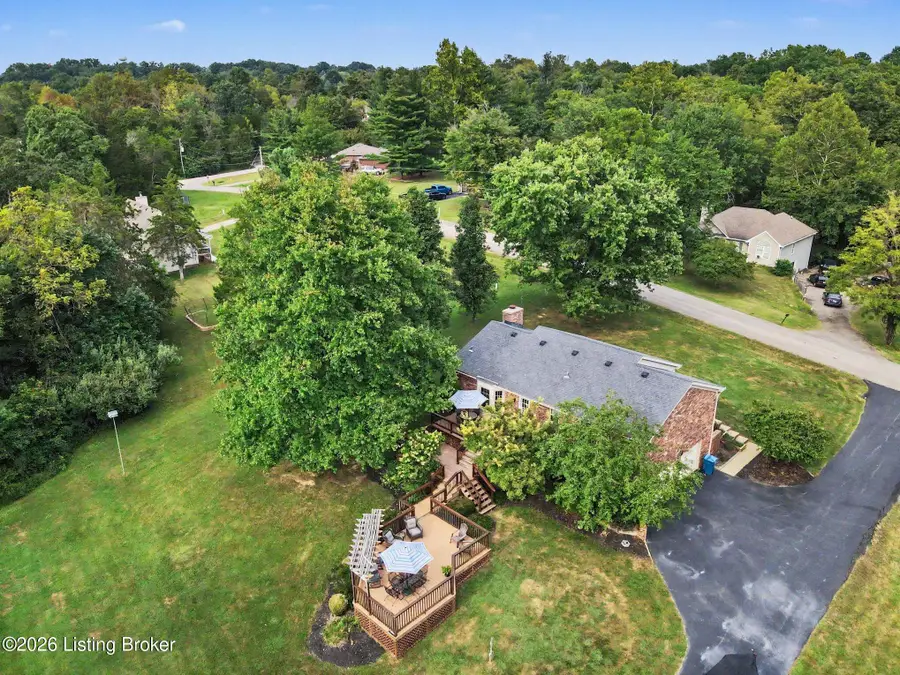 1804 Deer Run Rd, La Grange, KY 40031 - #2