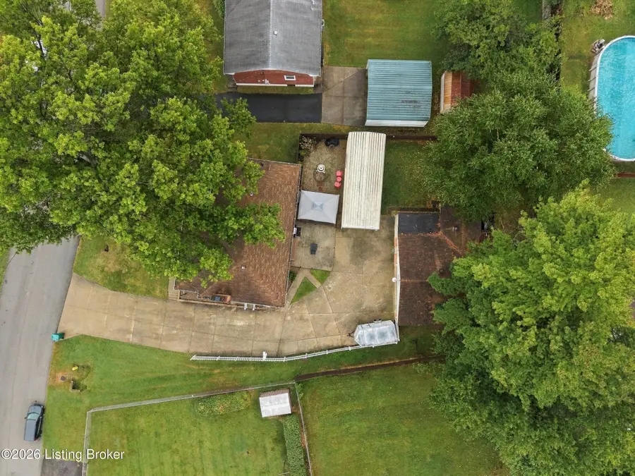 7104 Tangelo Dr, Louisville, KY 40228 - #3