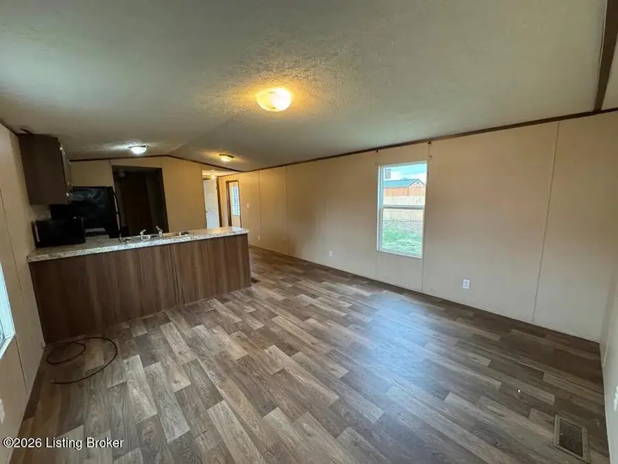 115 Mcnary St, Campbellsville, KY 42718 - #2