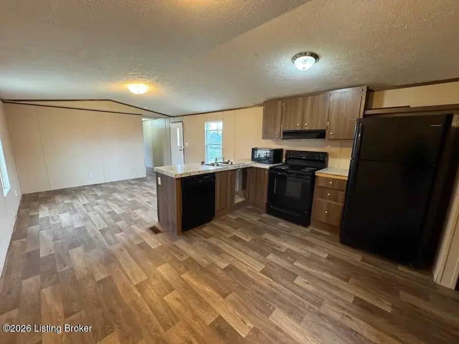 115 Mcnary St, Campbellsville, KY 42718 - #3