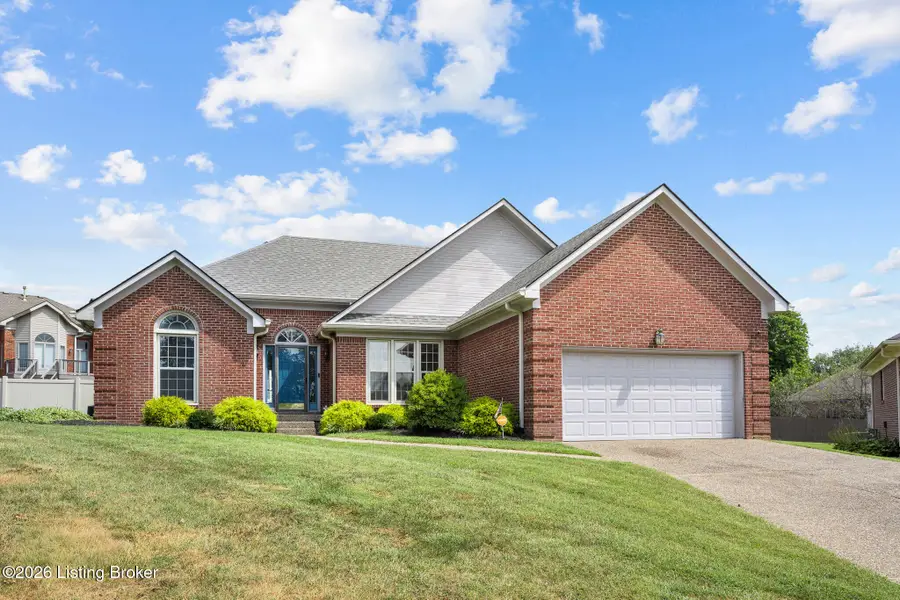 6401 Farmstead Ct, Louisville, KY 40291 - #2