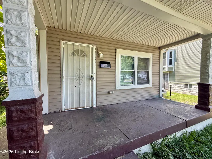 4144 Greenwood Ave, Louisville, KY 40211 - #2
